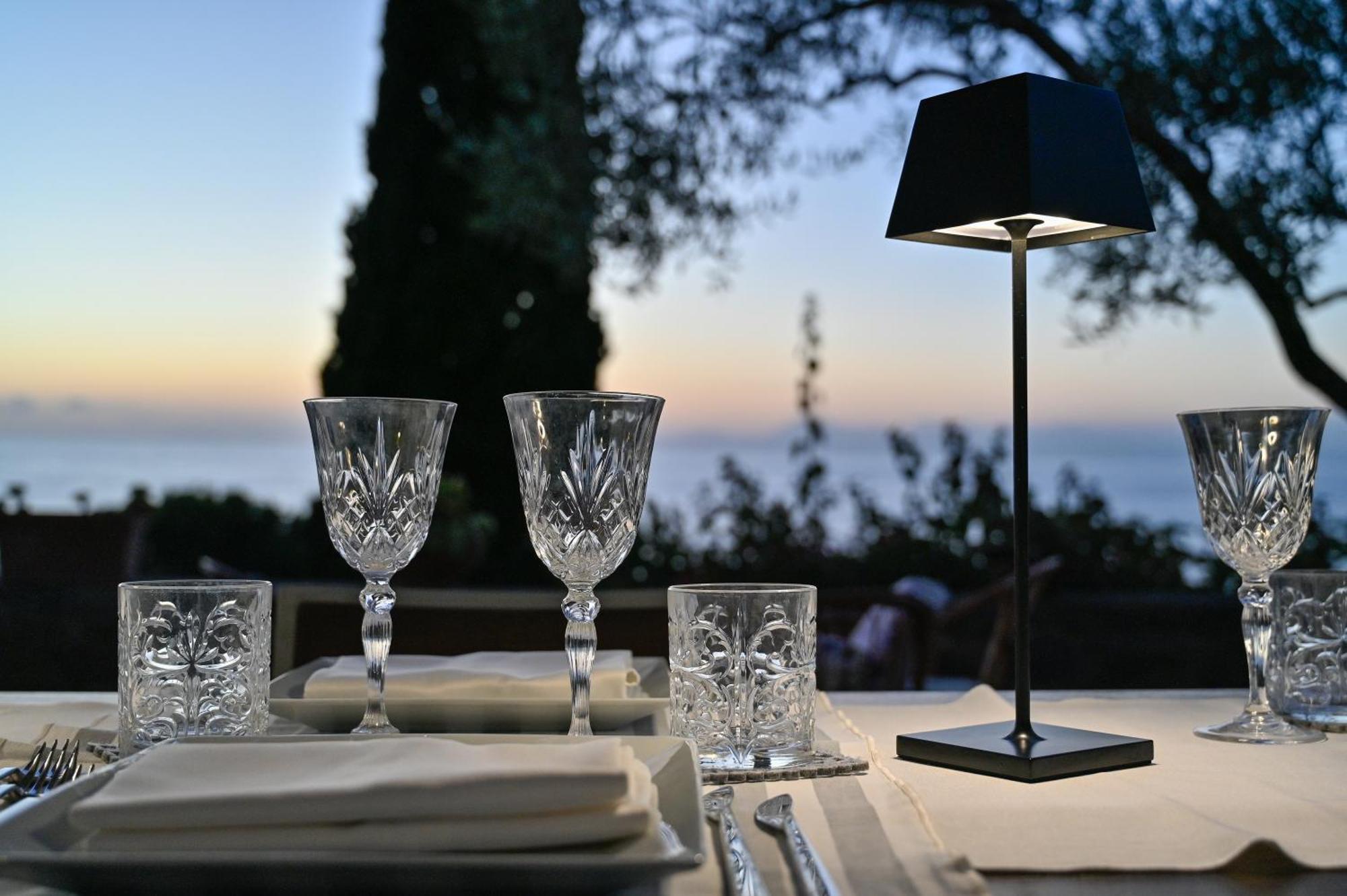 Albeca Boutique Hotel - Relais De Charme Sul Mare 카스텔라바테 외부 사진